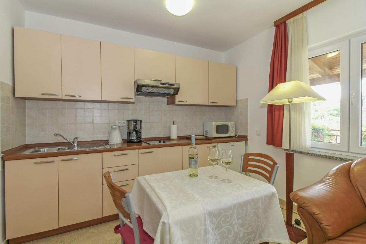 Eva In Porec * Istrien Penzión pre hostí Vrvari